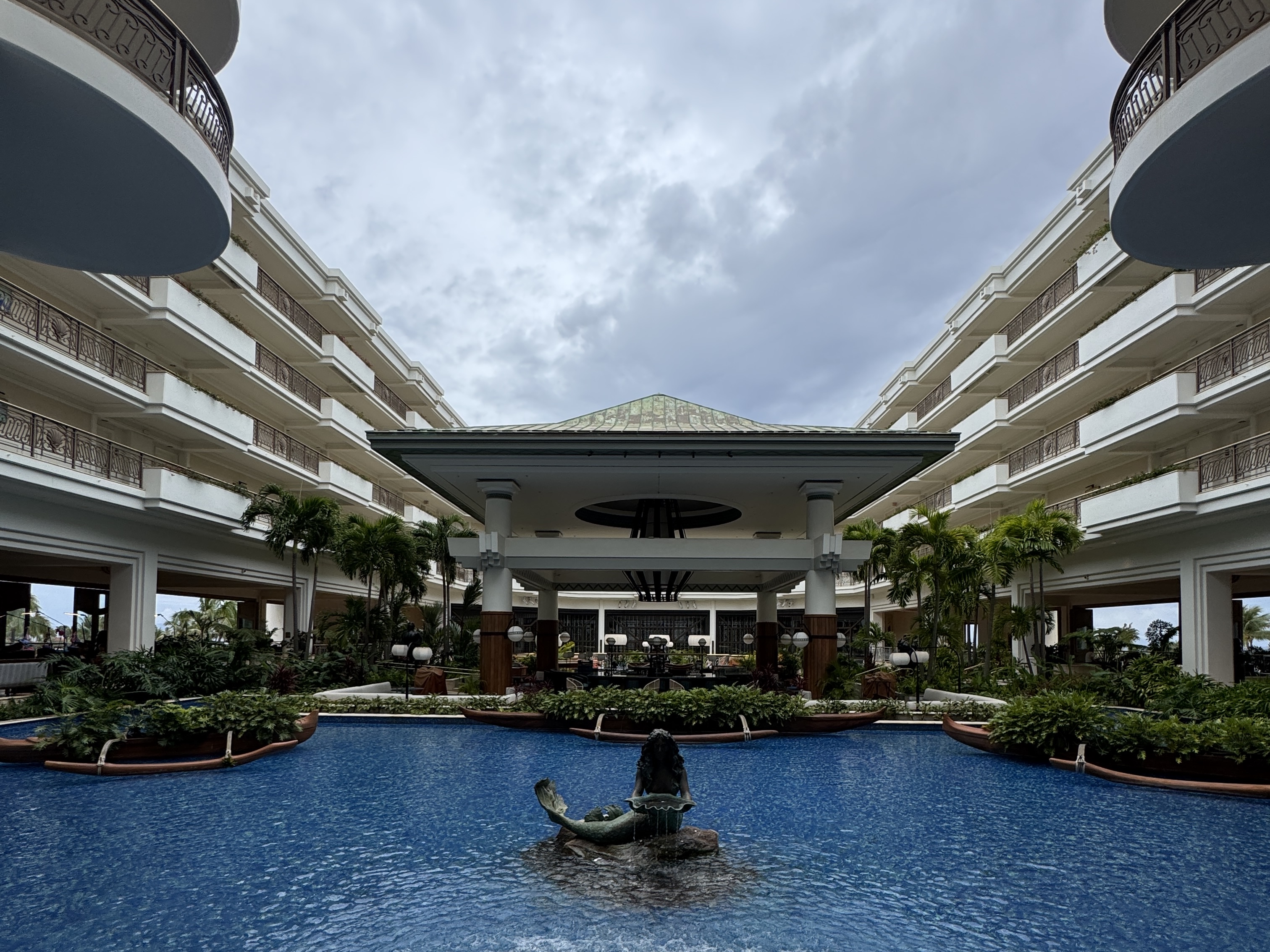 Grand Wailea Interior water features
