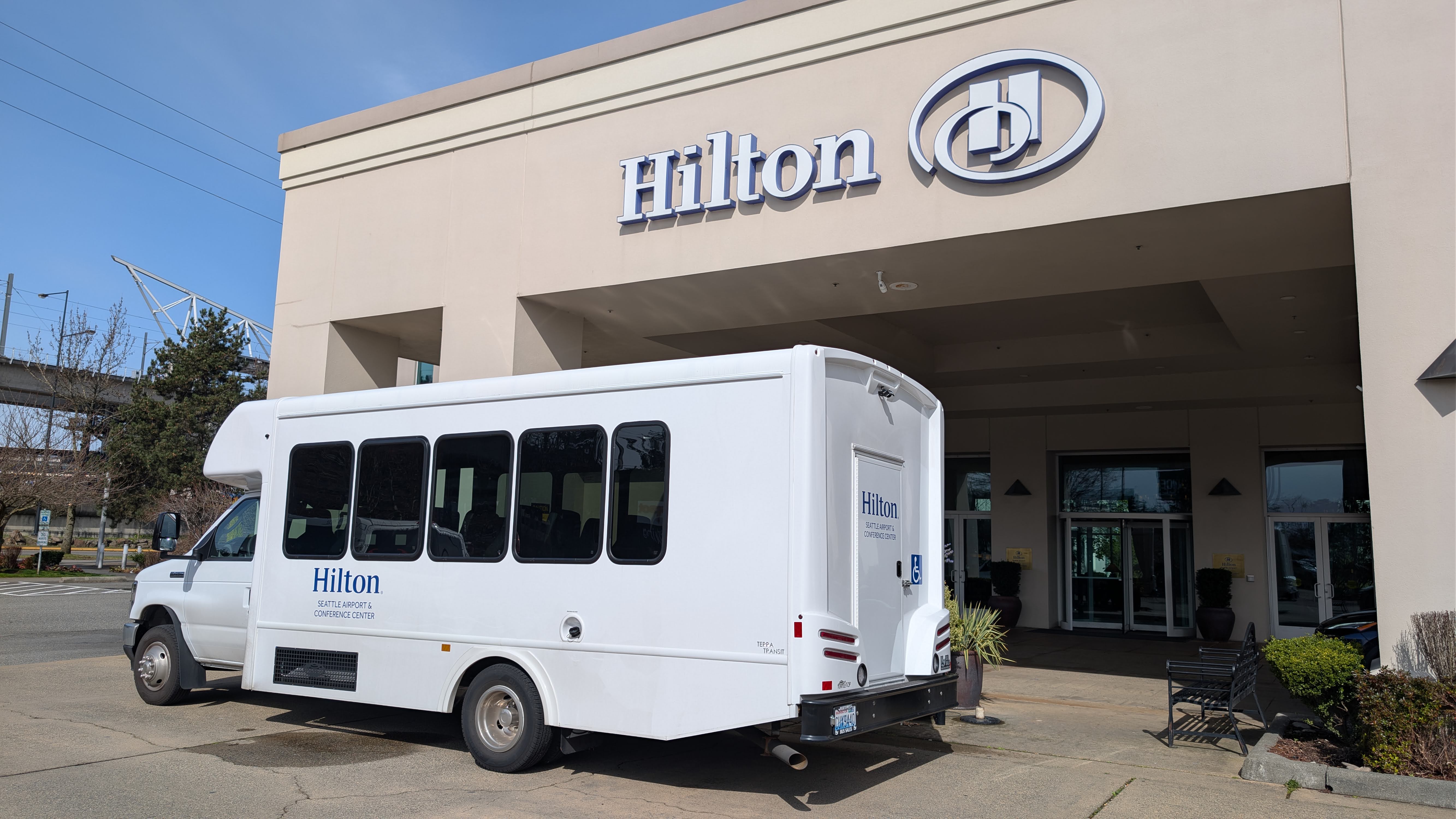 Hilton Seattle Airport & Conference Center entrance and shuttle Hilton Seattle Airport & Conference Center entrance and shuttle