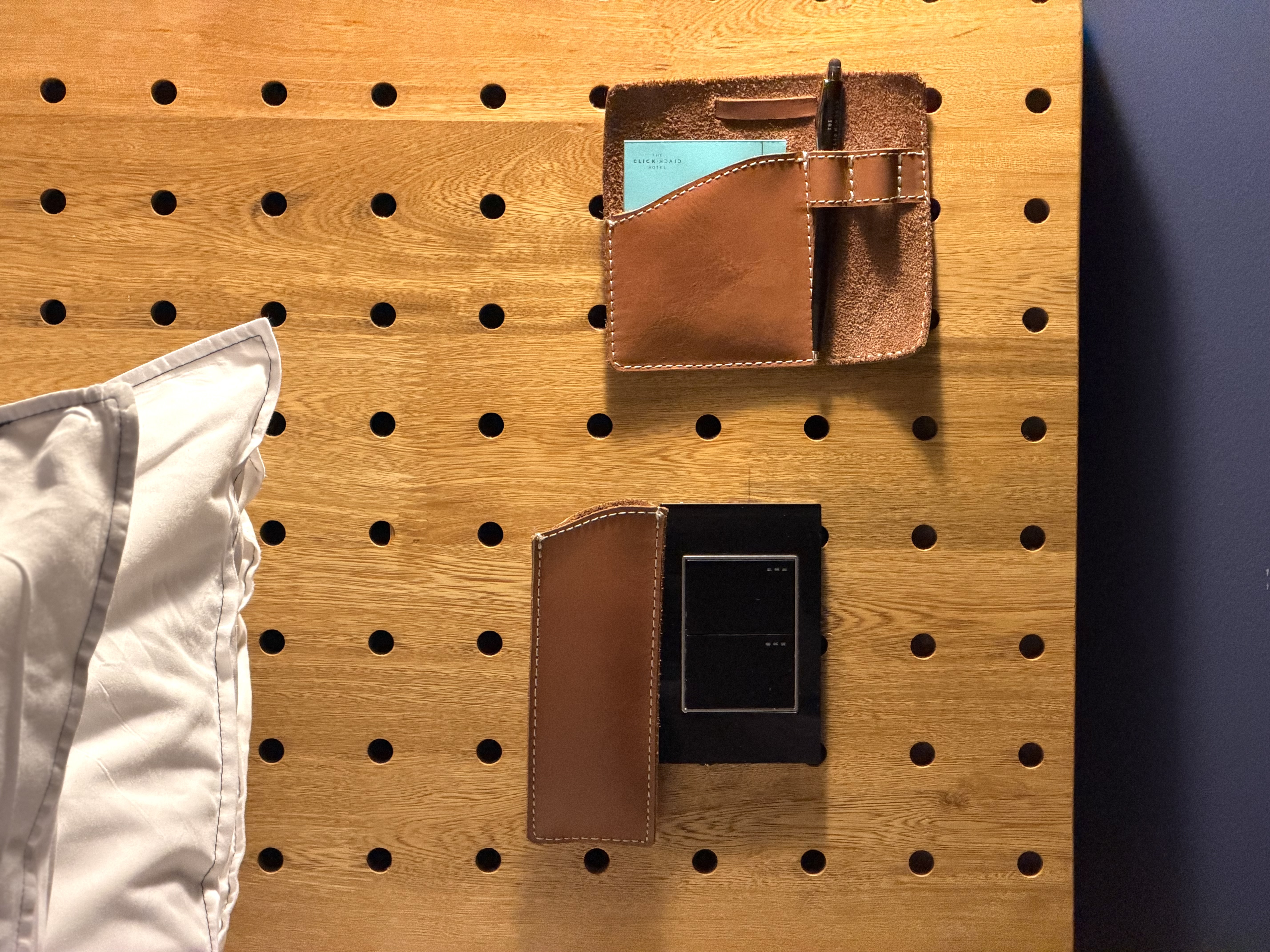 Hyatt Click Clack Medellin room bed amenities