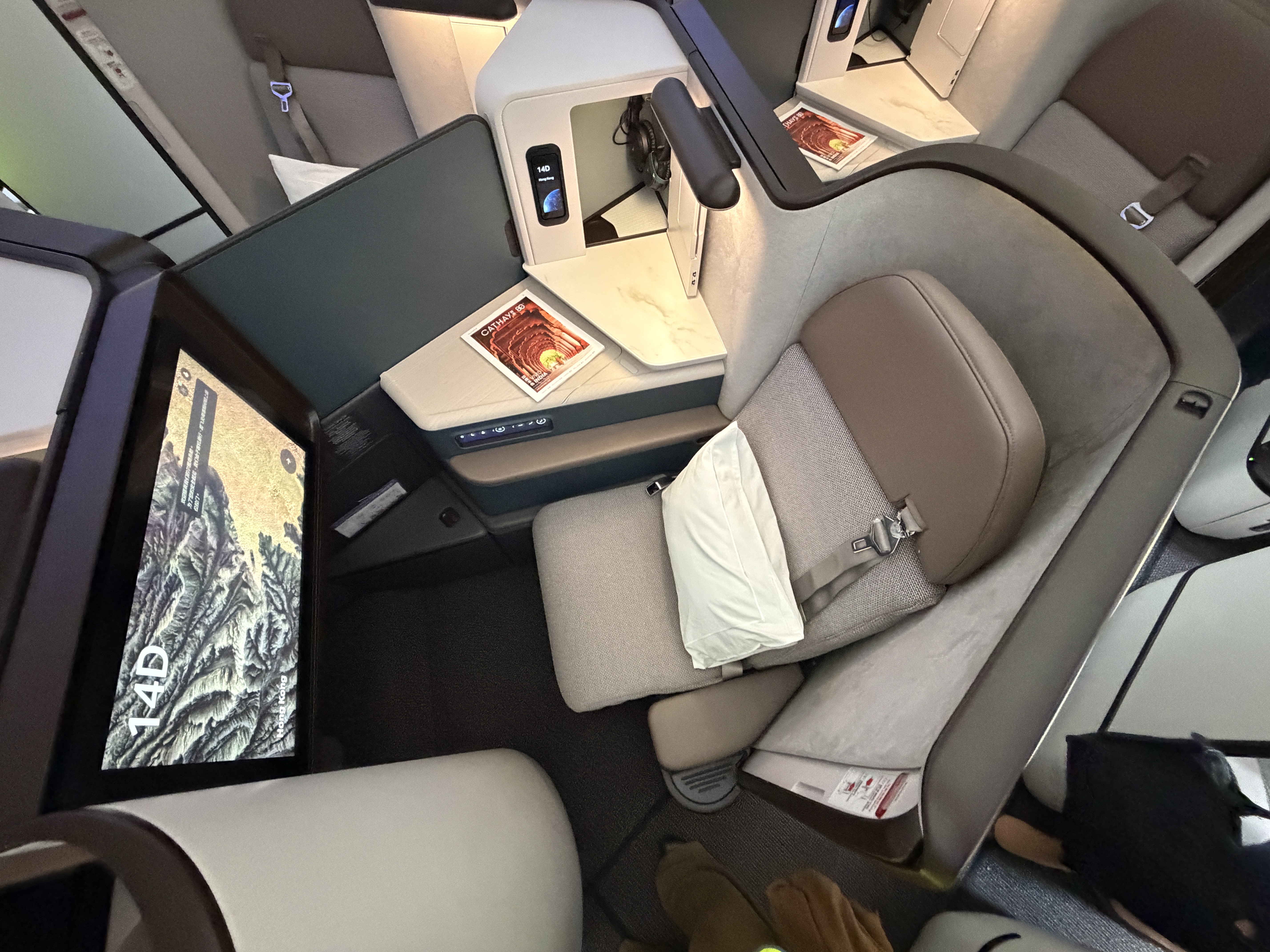 Cathay Pacific Aria Suites Buisness Class Seat