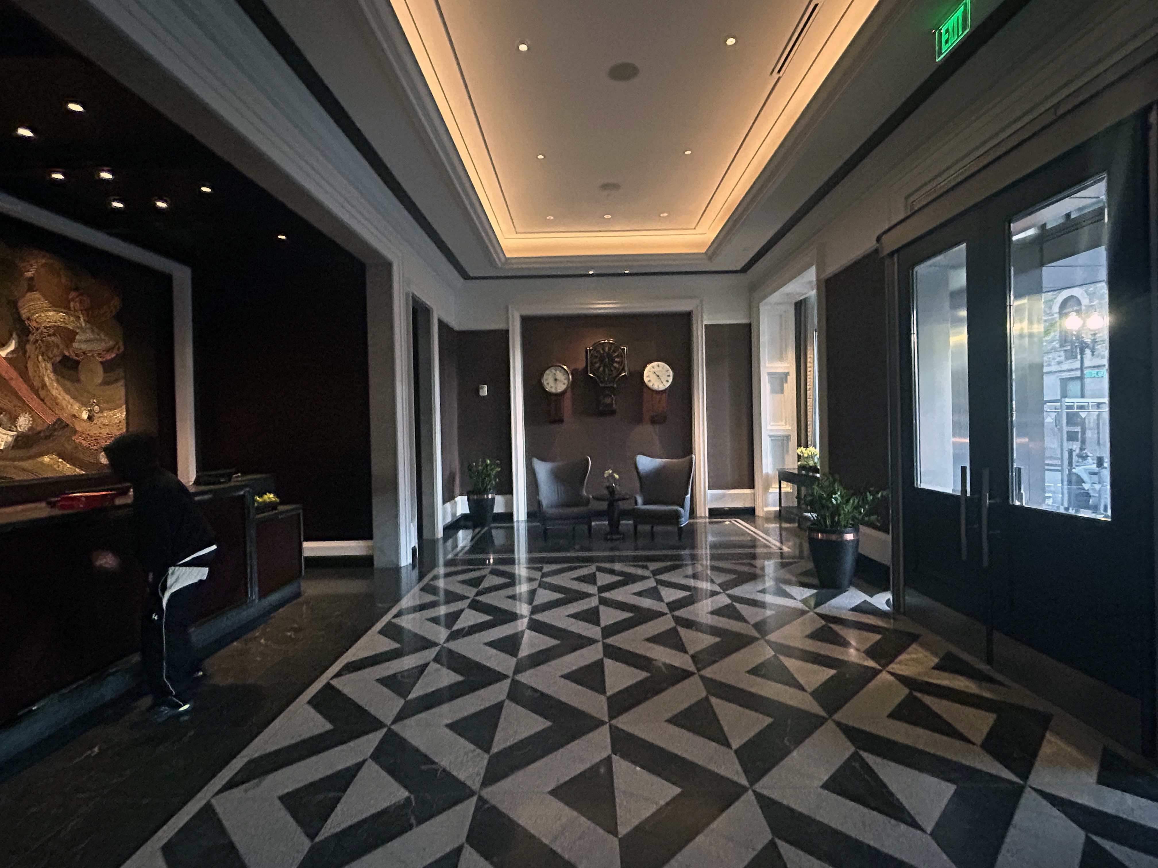 Four Seasons One Dalton Boston lobby