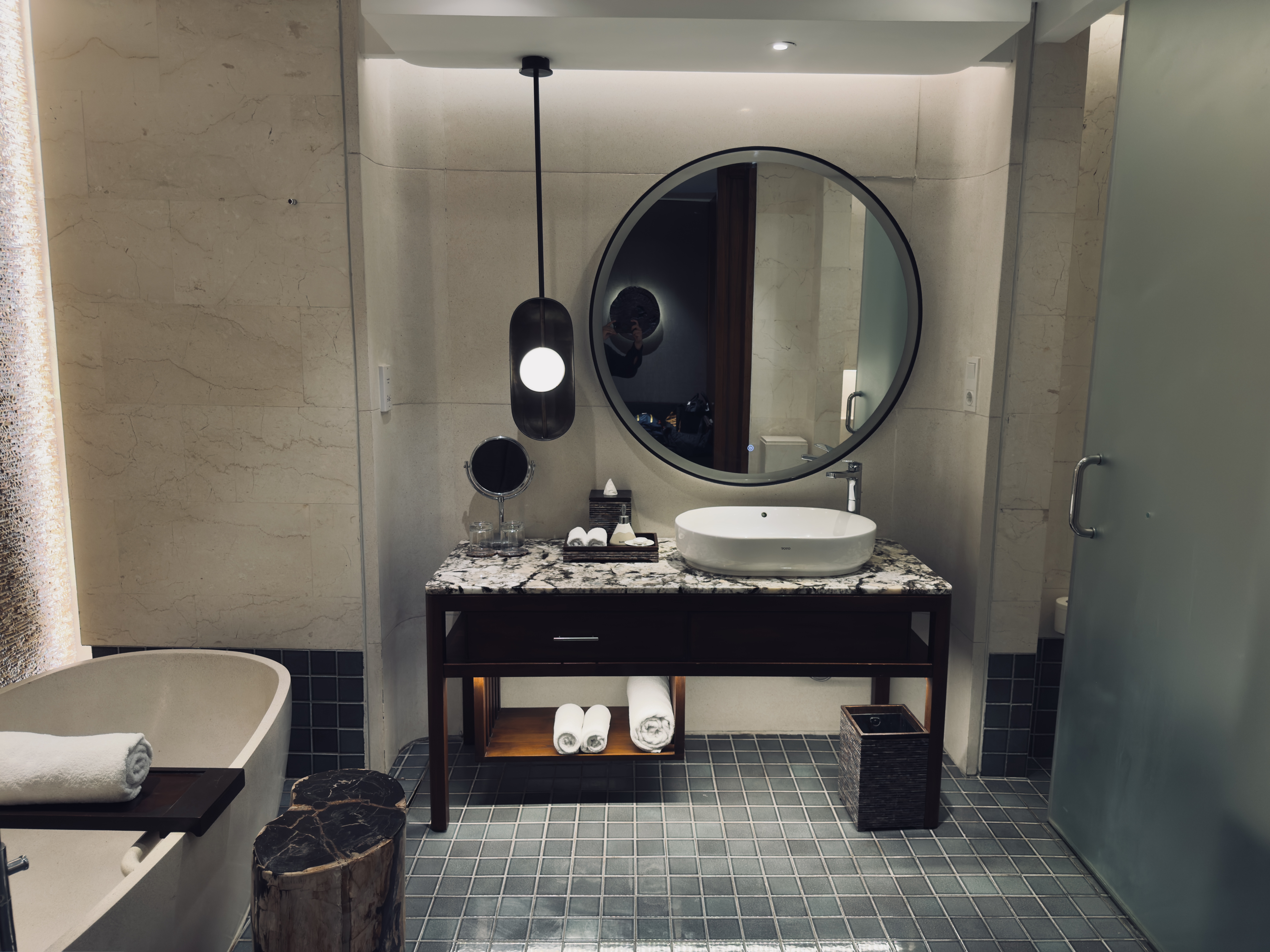 InterContinental Bali Sanur Resort bathroom