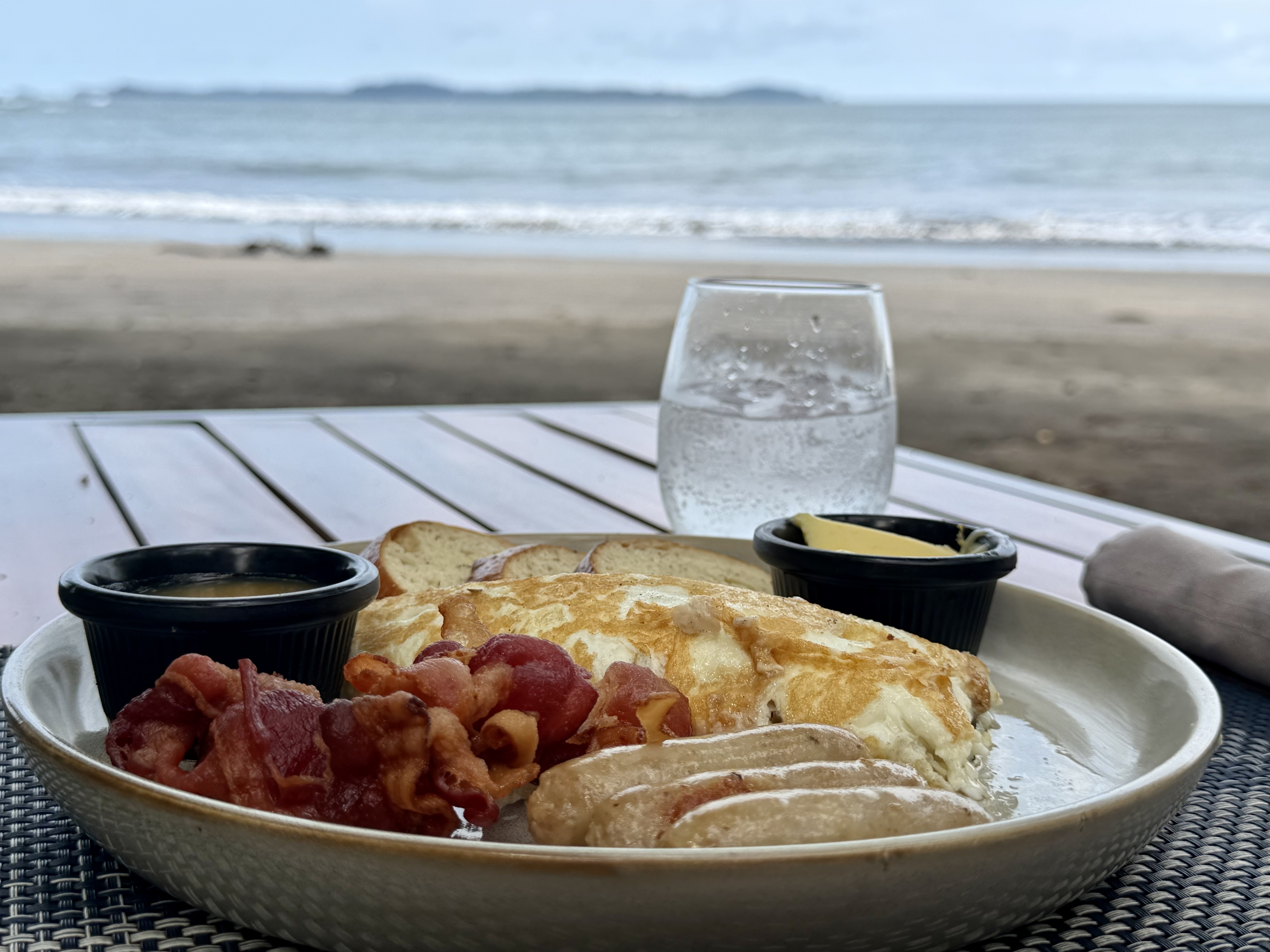 Isla Palenque Panama breakfast