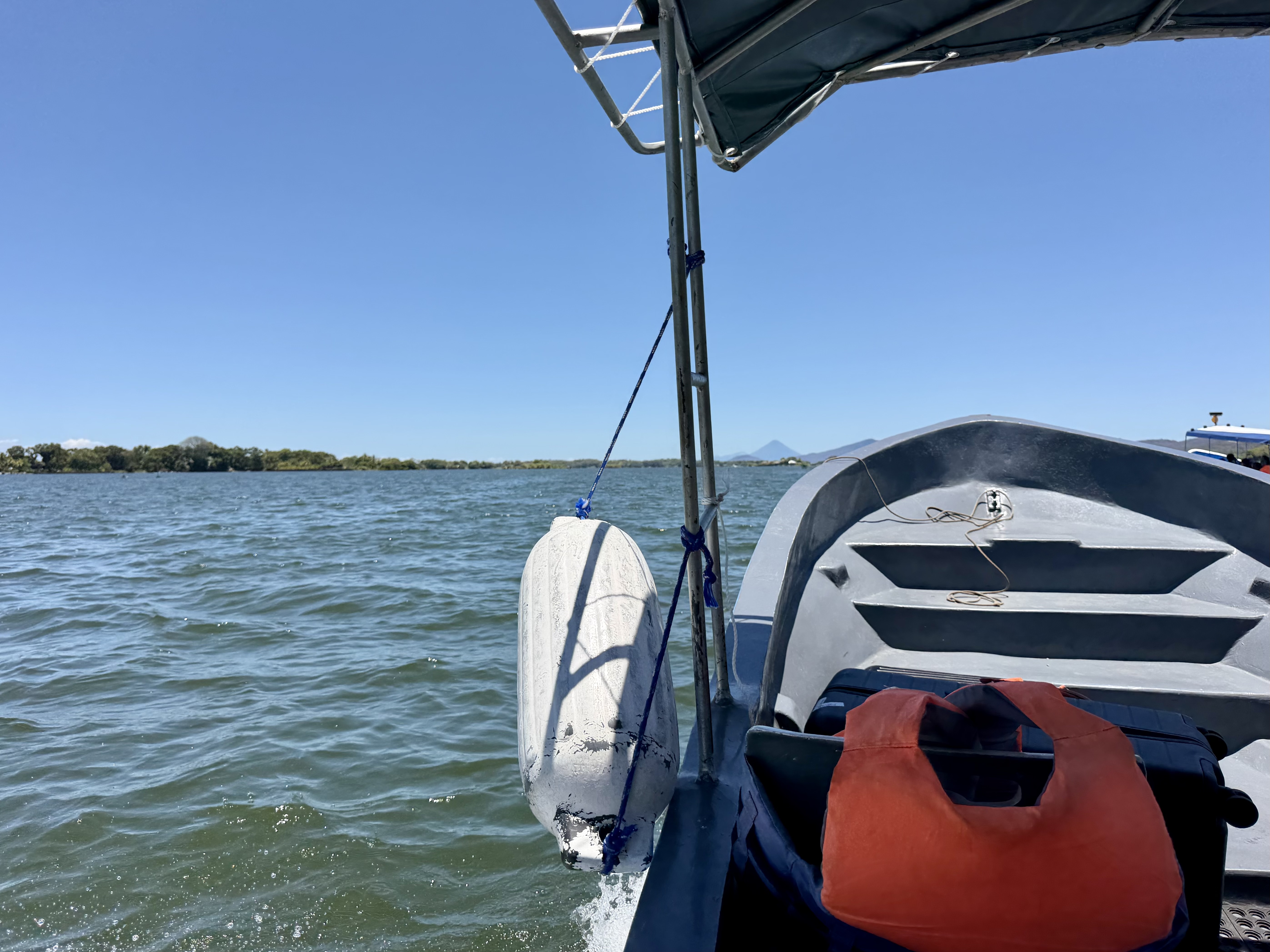 Jicaro Island boat arrival