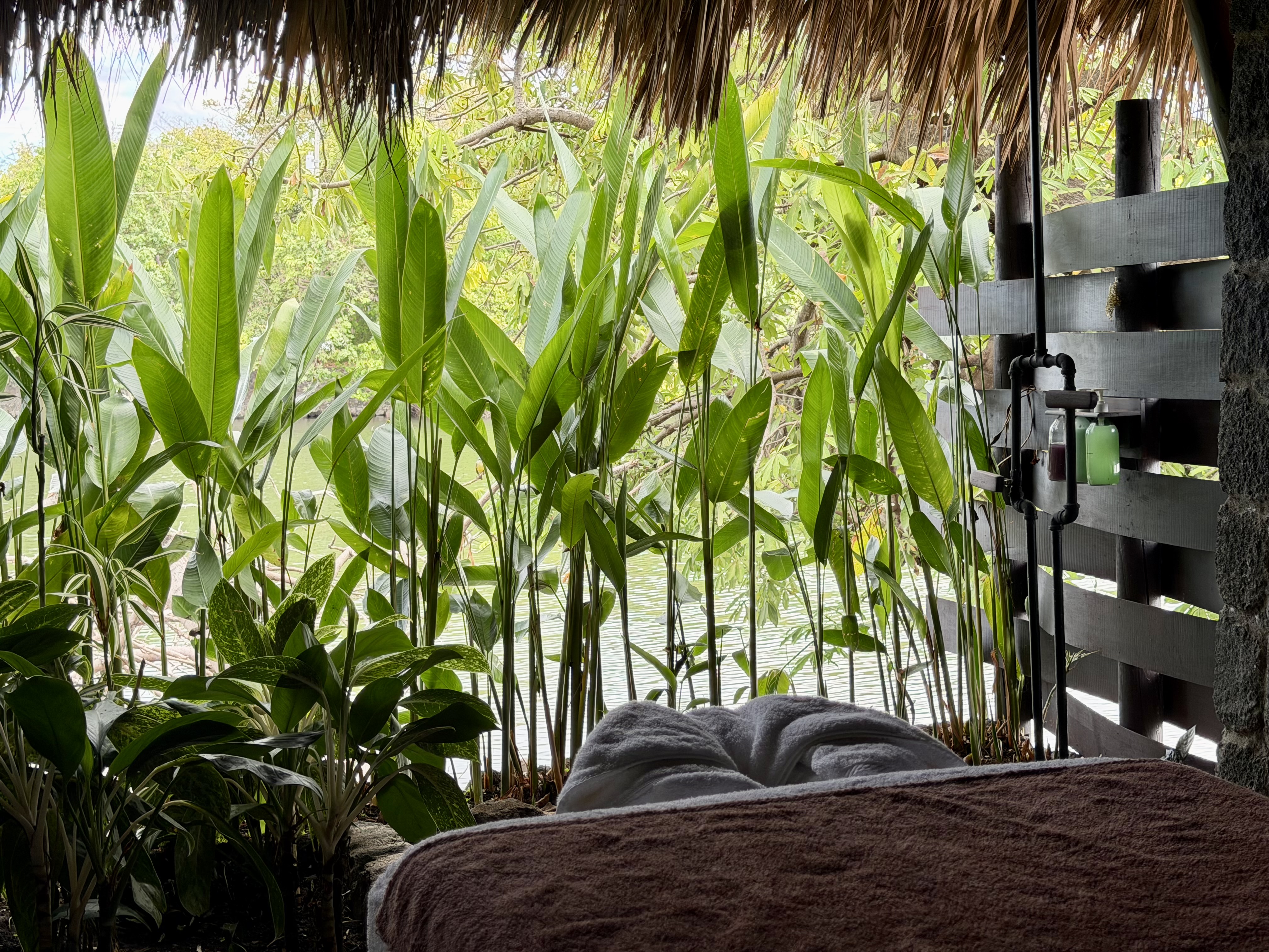 Jicaro Island spa