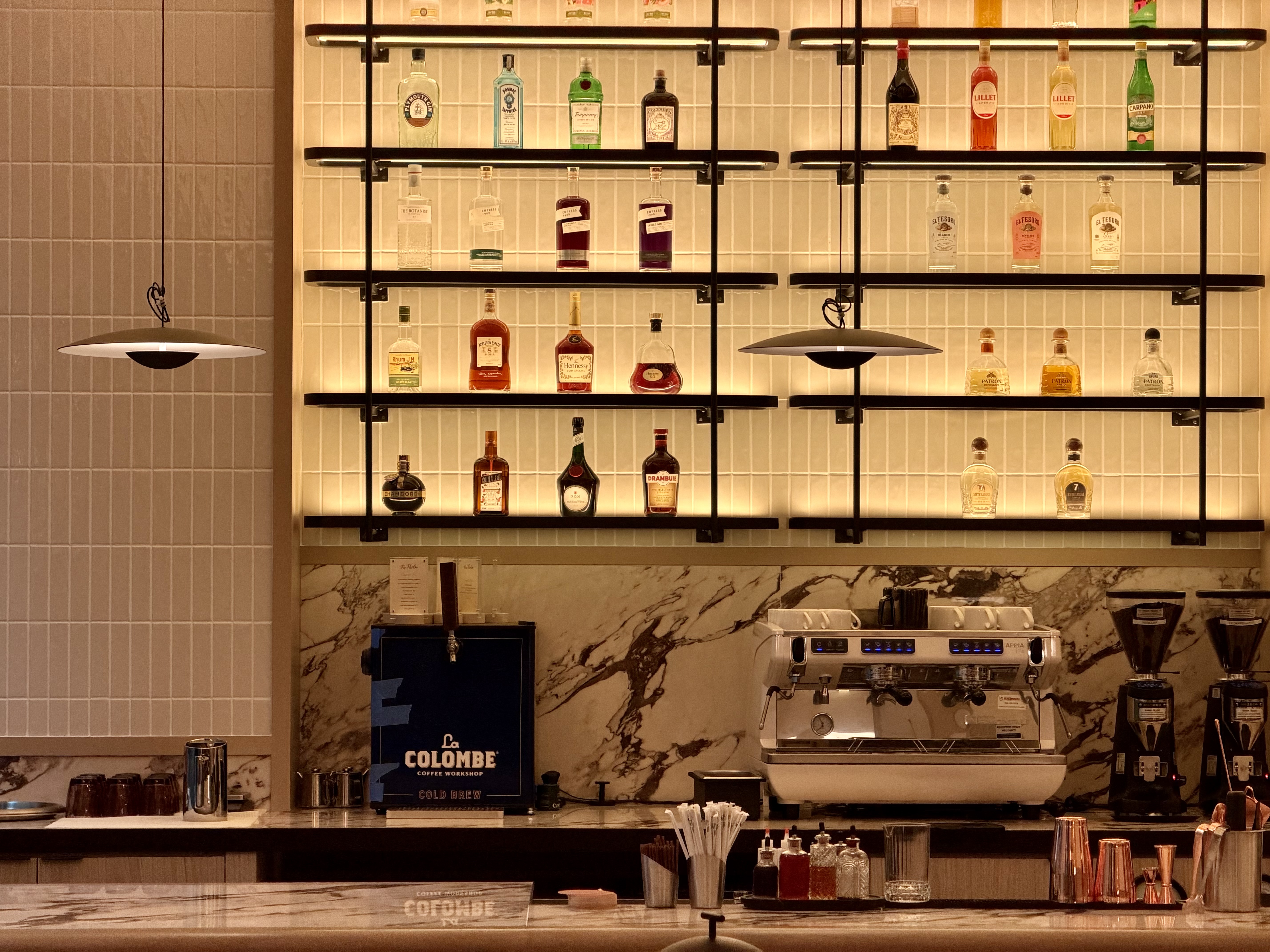 Kimpton Era New York The Parlour bar