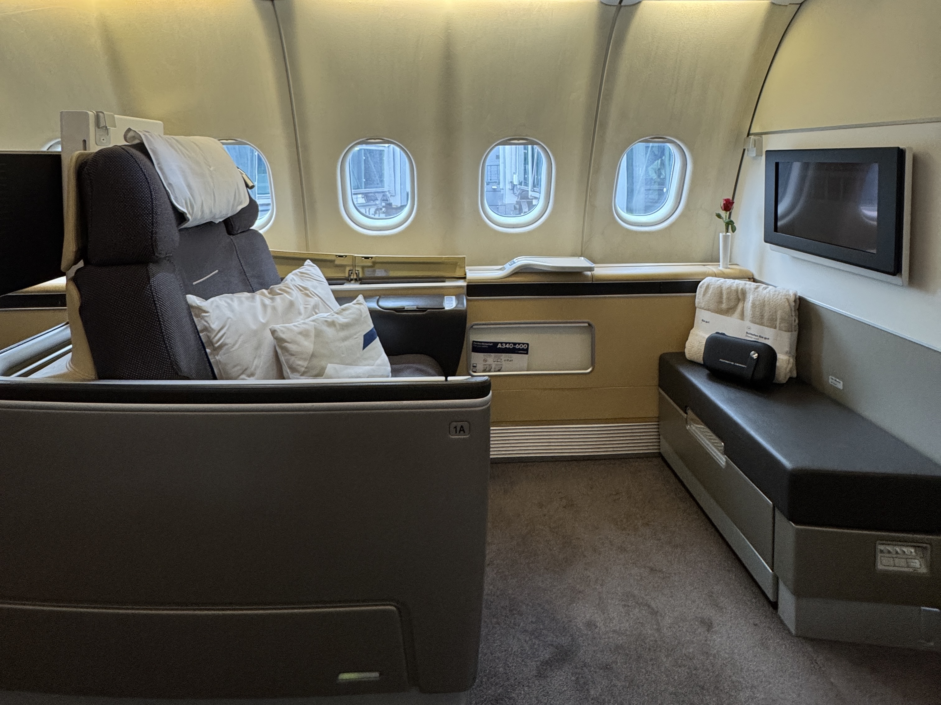 4 First Class Flights To Book With Sapphire Reserve's 150K Bonus