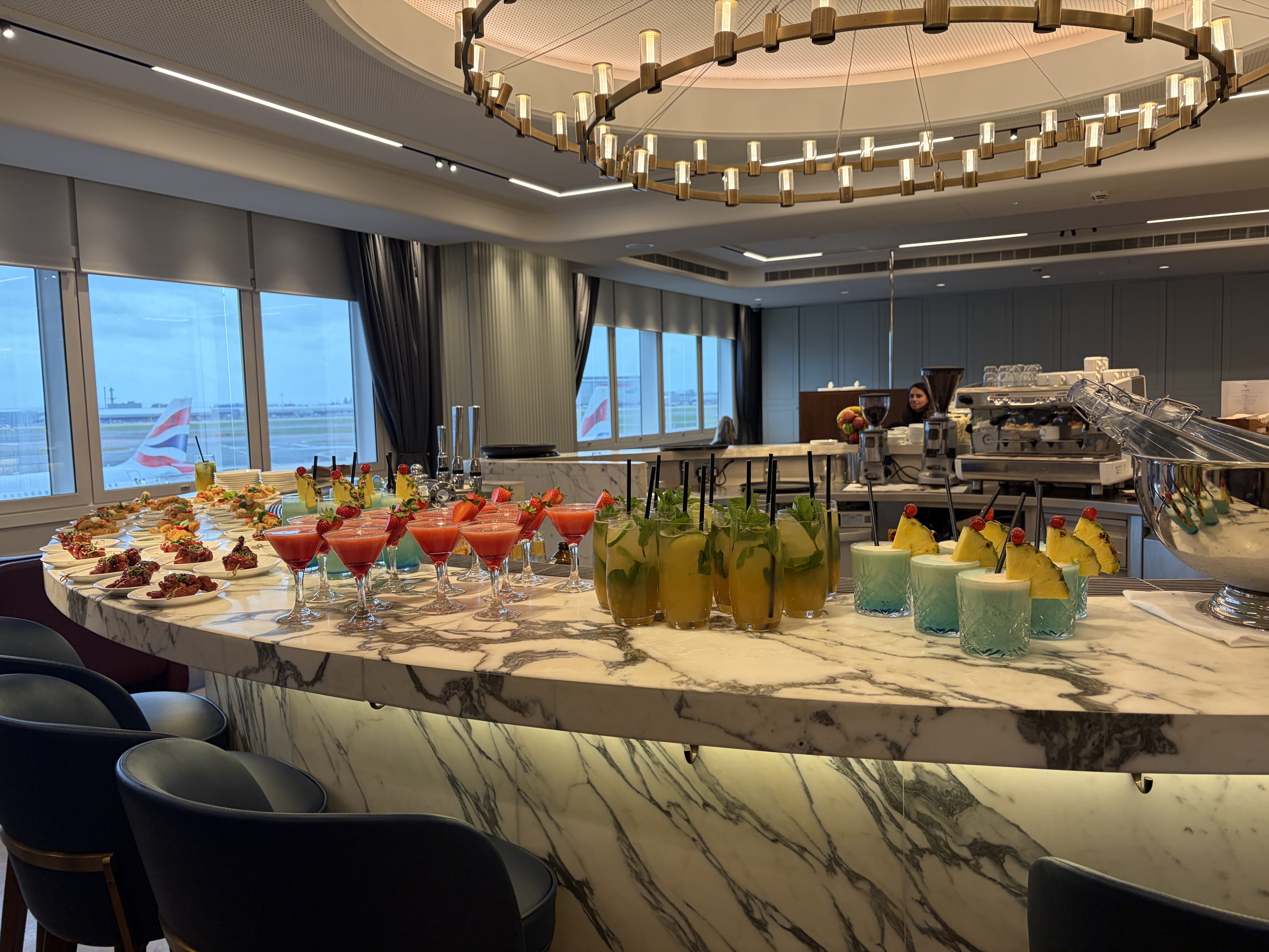 Upstairs Bar Qantas Lounge Upstairs Bar Qantas Lounge
