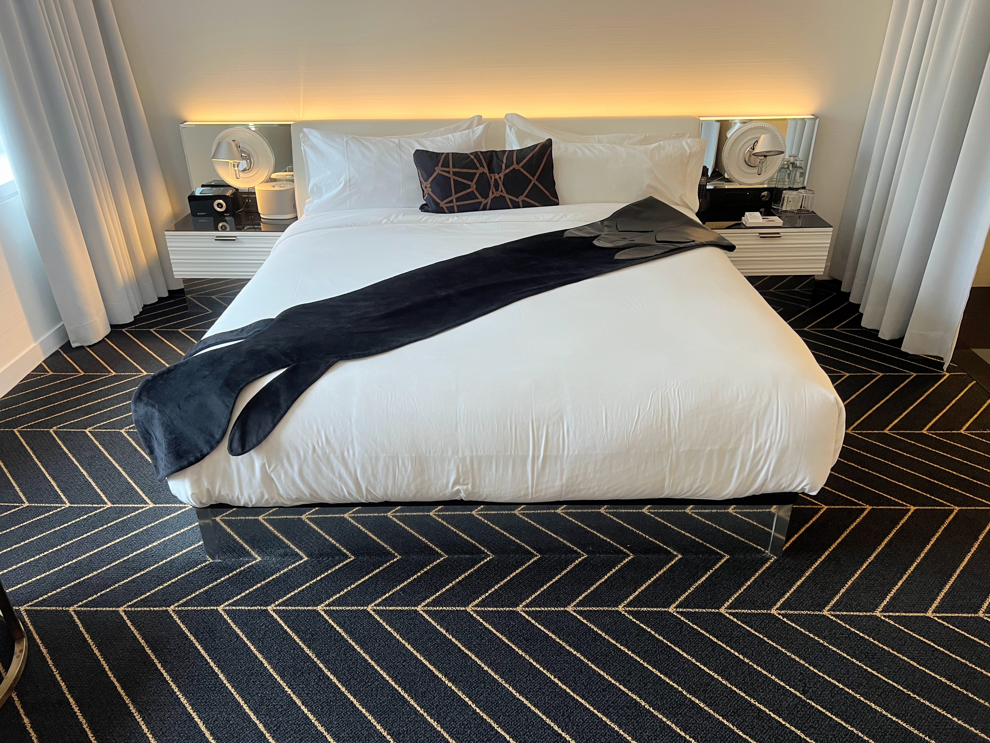 W Monreal king guest room