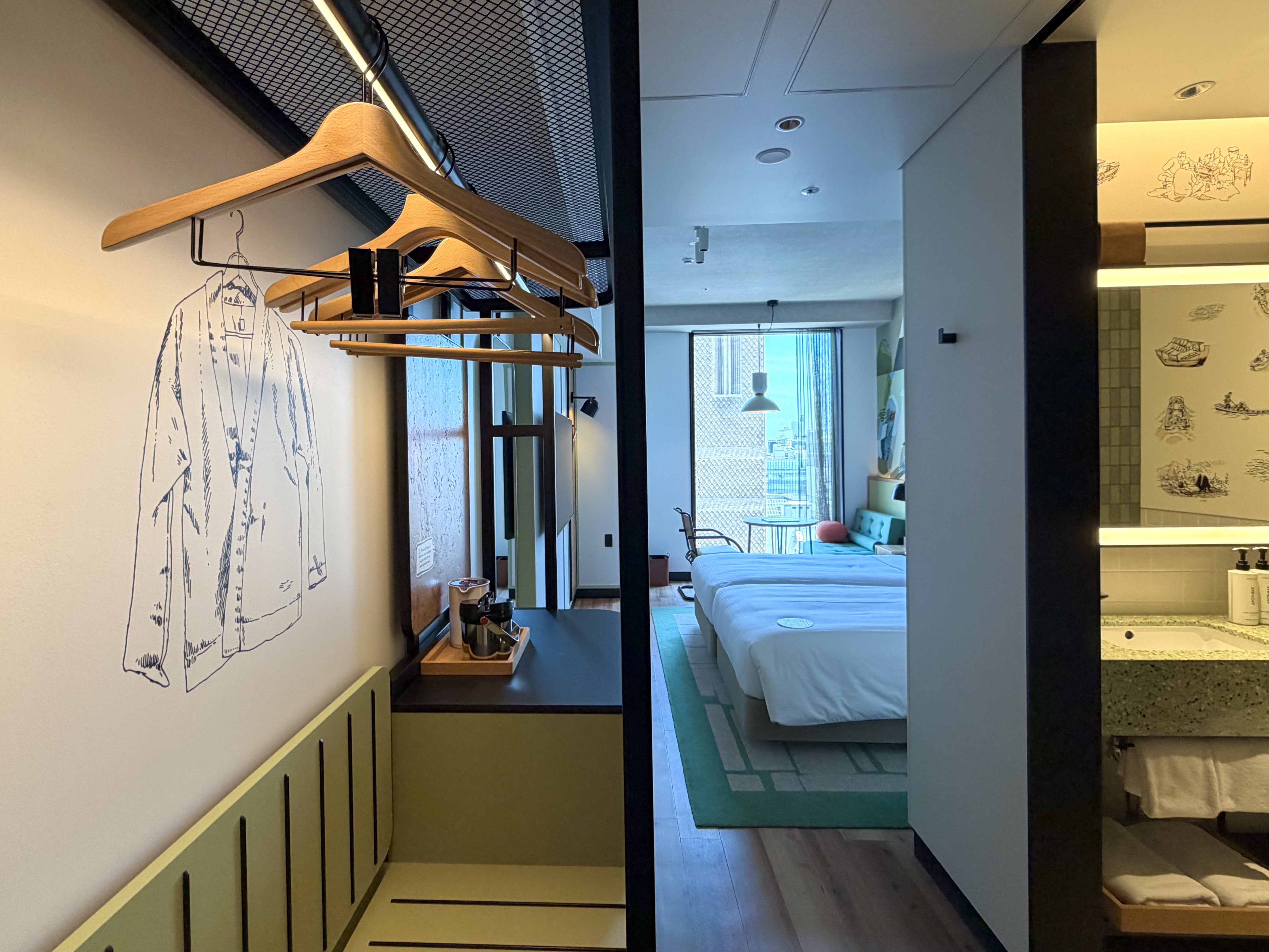 Caption by Hyatt Kabutocho Tokyo room wide angle