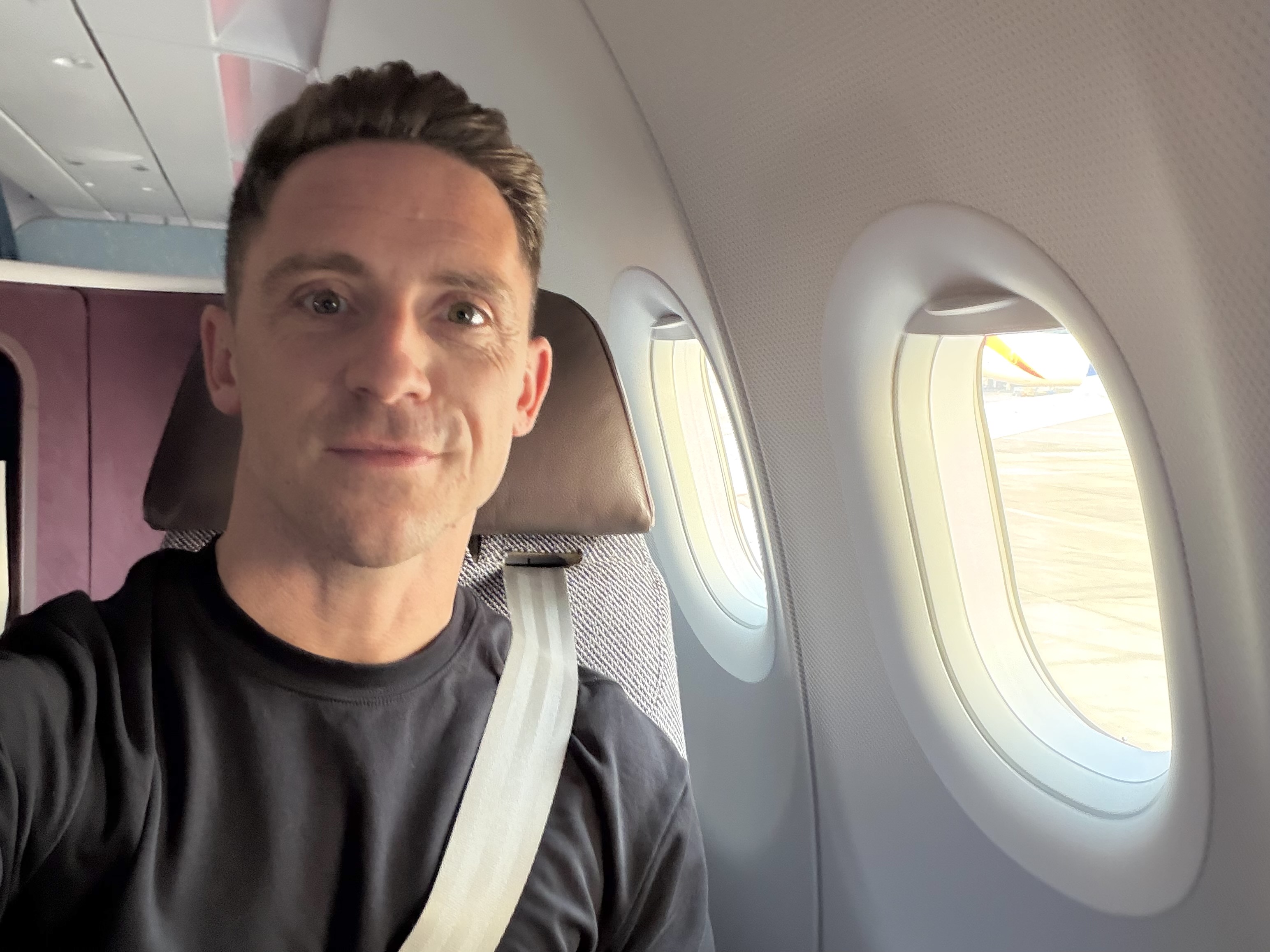 China Airlines Airbus A321neo business class selfie