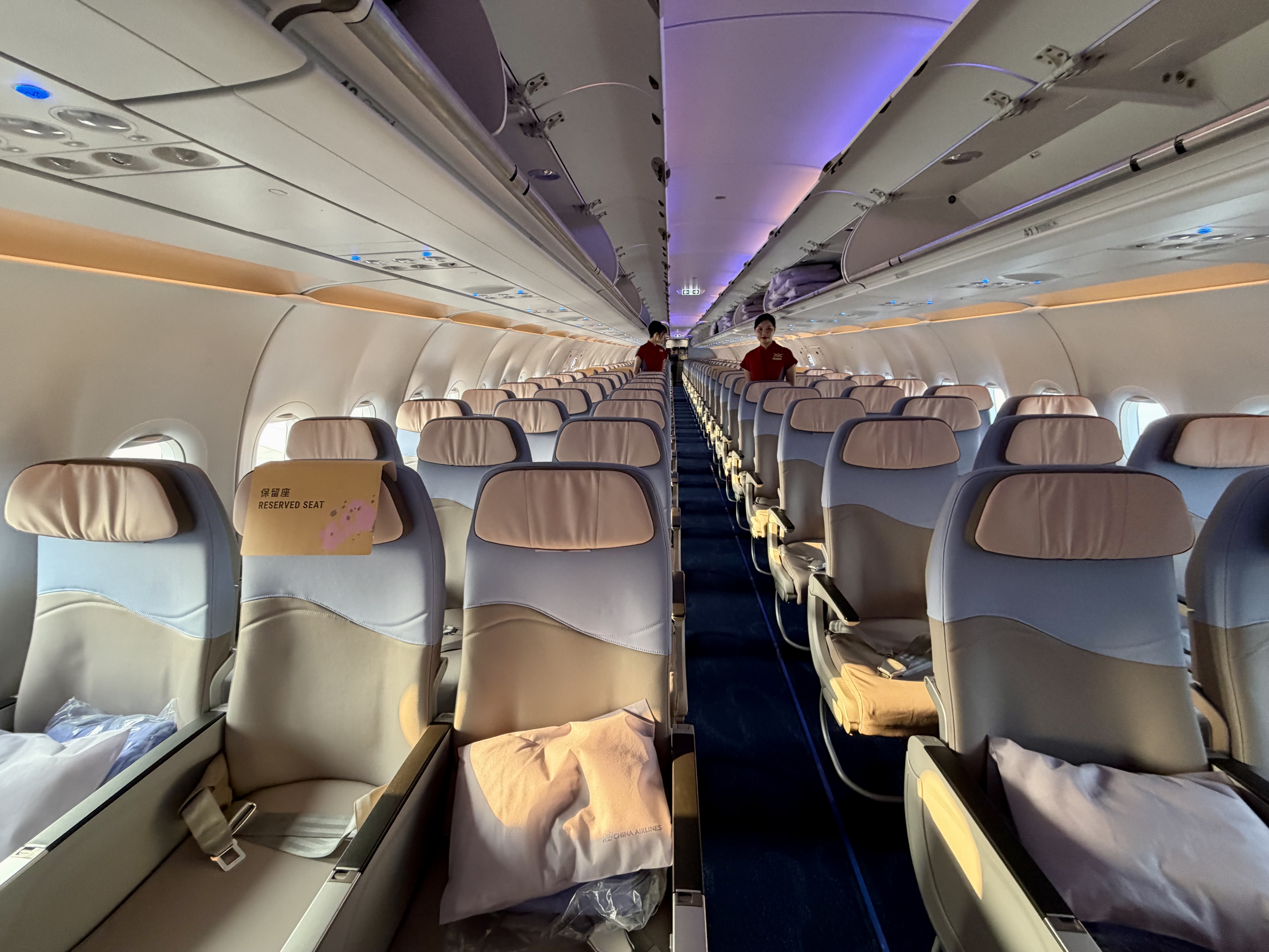 China Airlines Airbus A321neo economy cabin