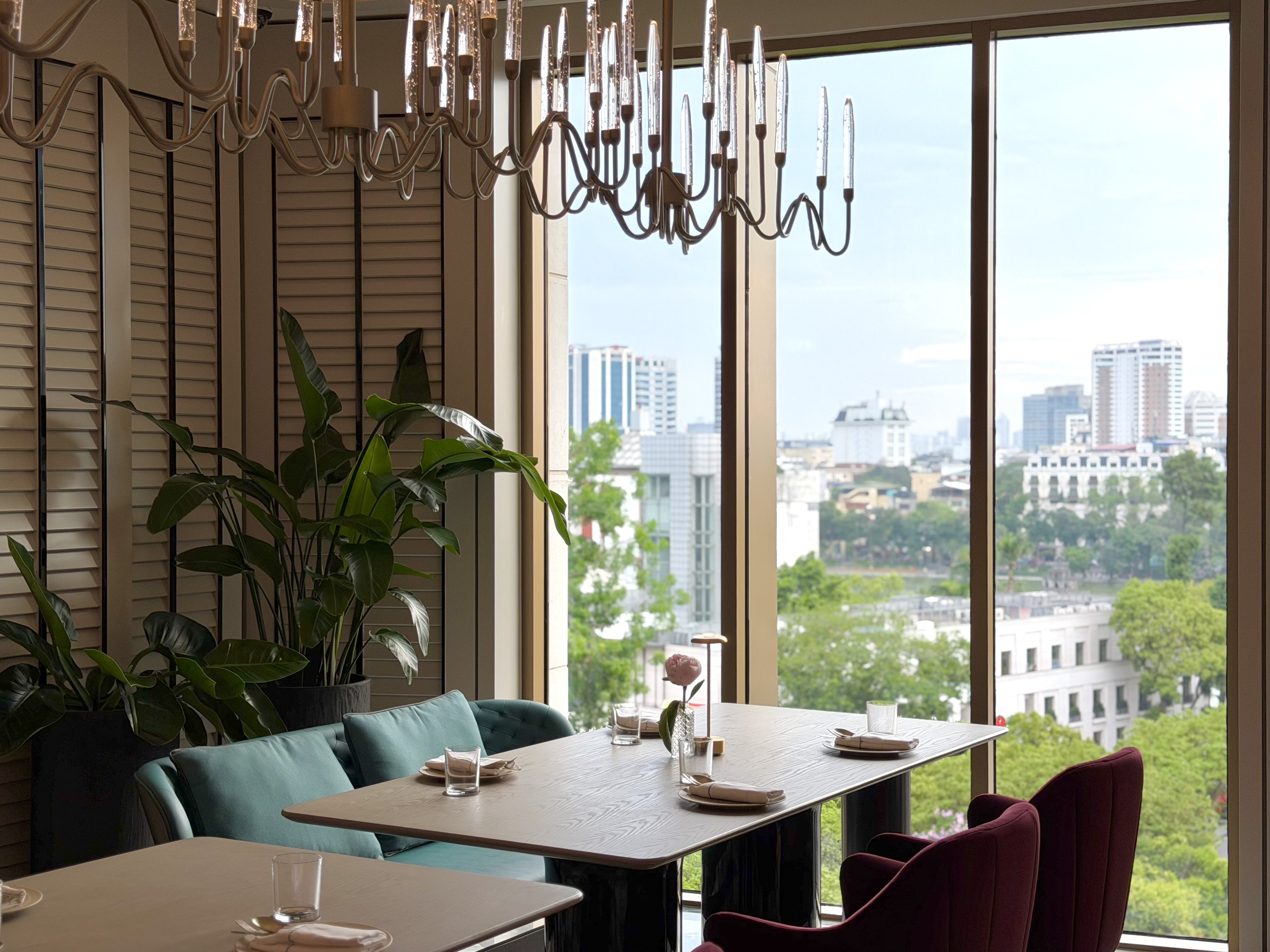 Fairmont Hanoi Gold Lounge view