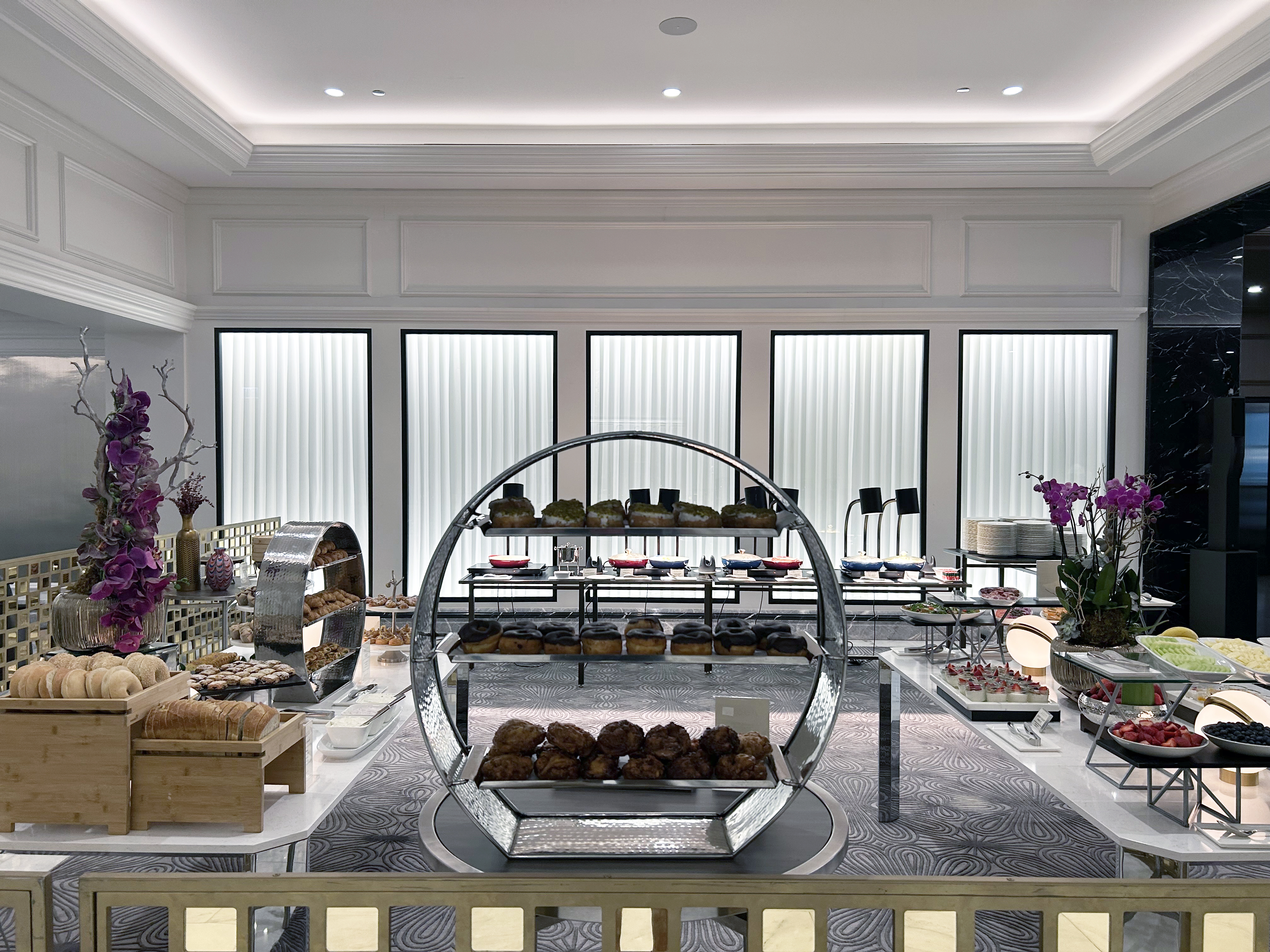 Four Seasons Chicago Adorn buffet