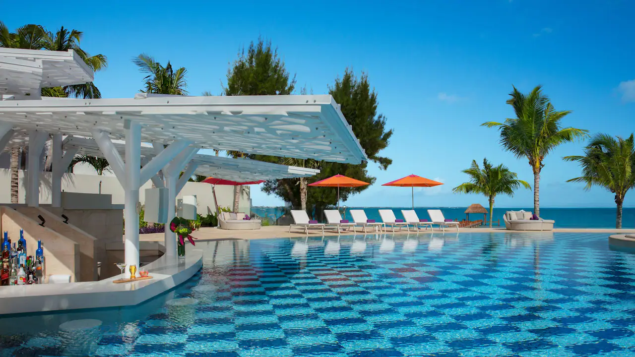 Hyatt Breathless Soul pool Hyatt Breathless Soul pool