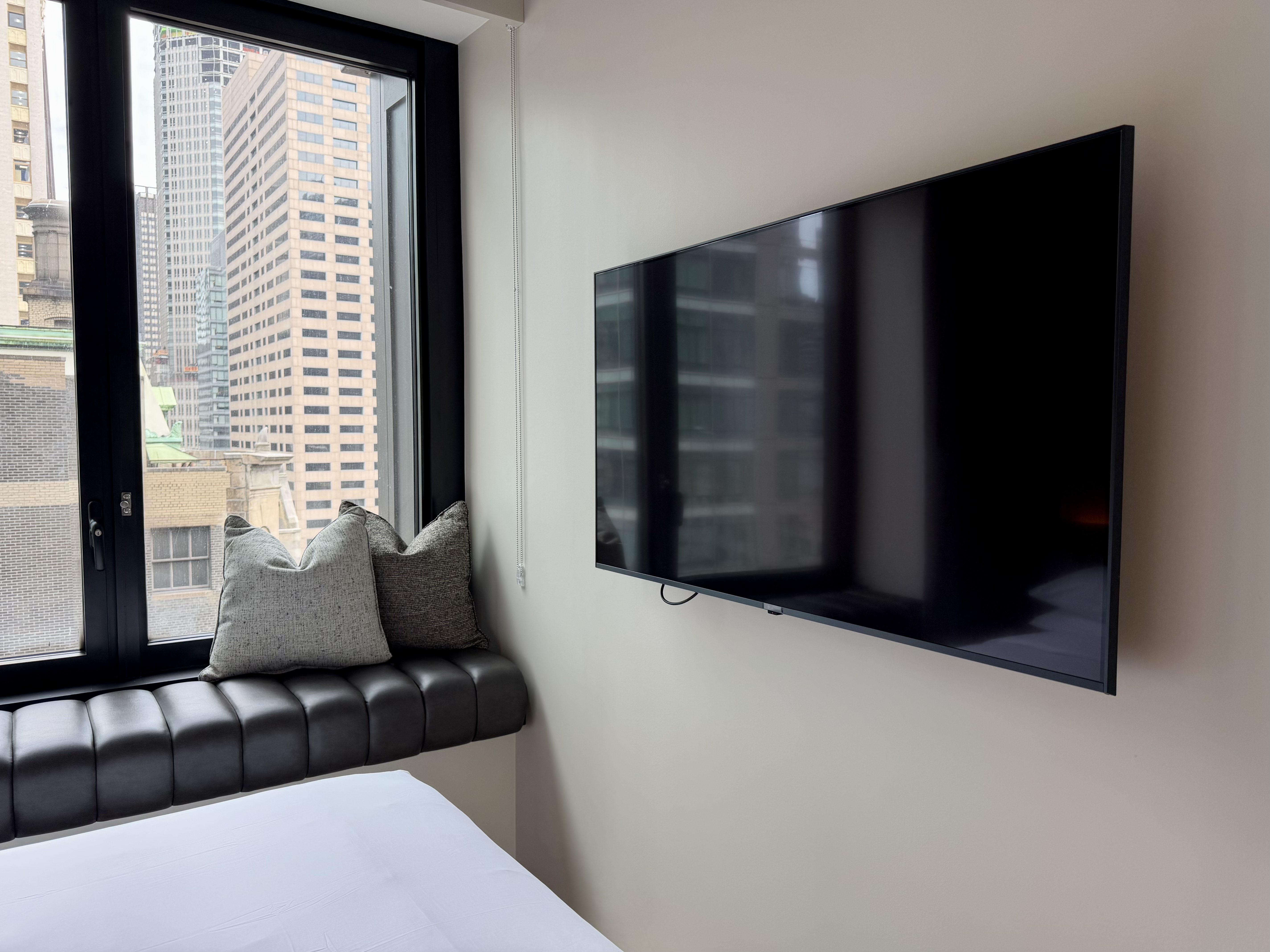 Kimpton Era Midtown room TV Kimpton Era Midtown room TV