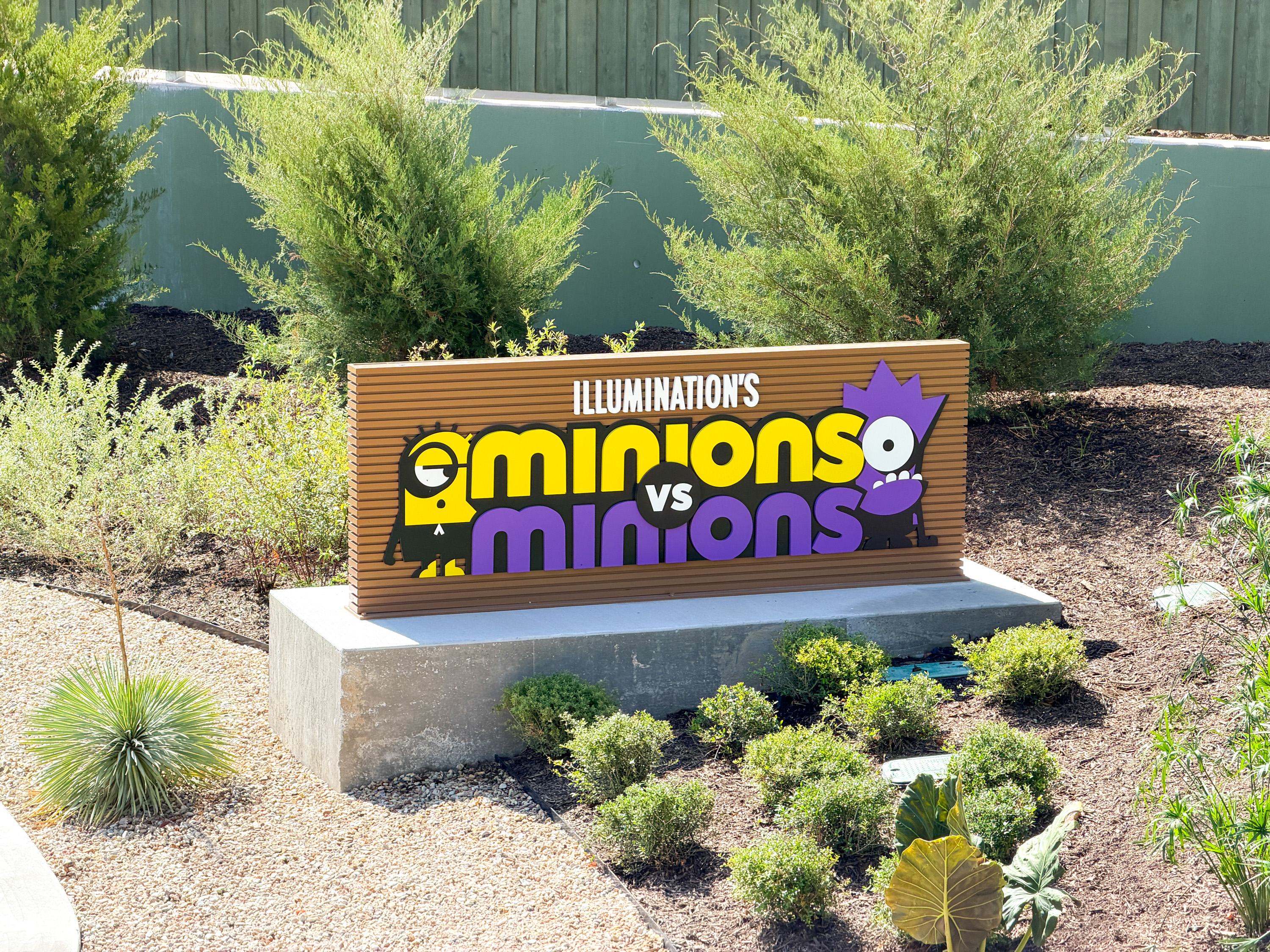 Univeral Kids Resort Minions vs Minions