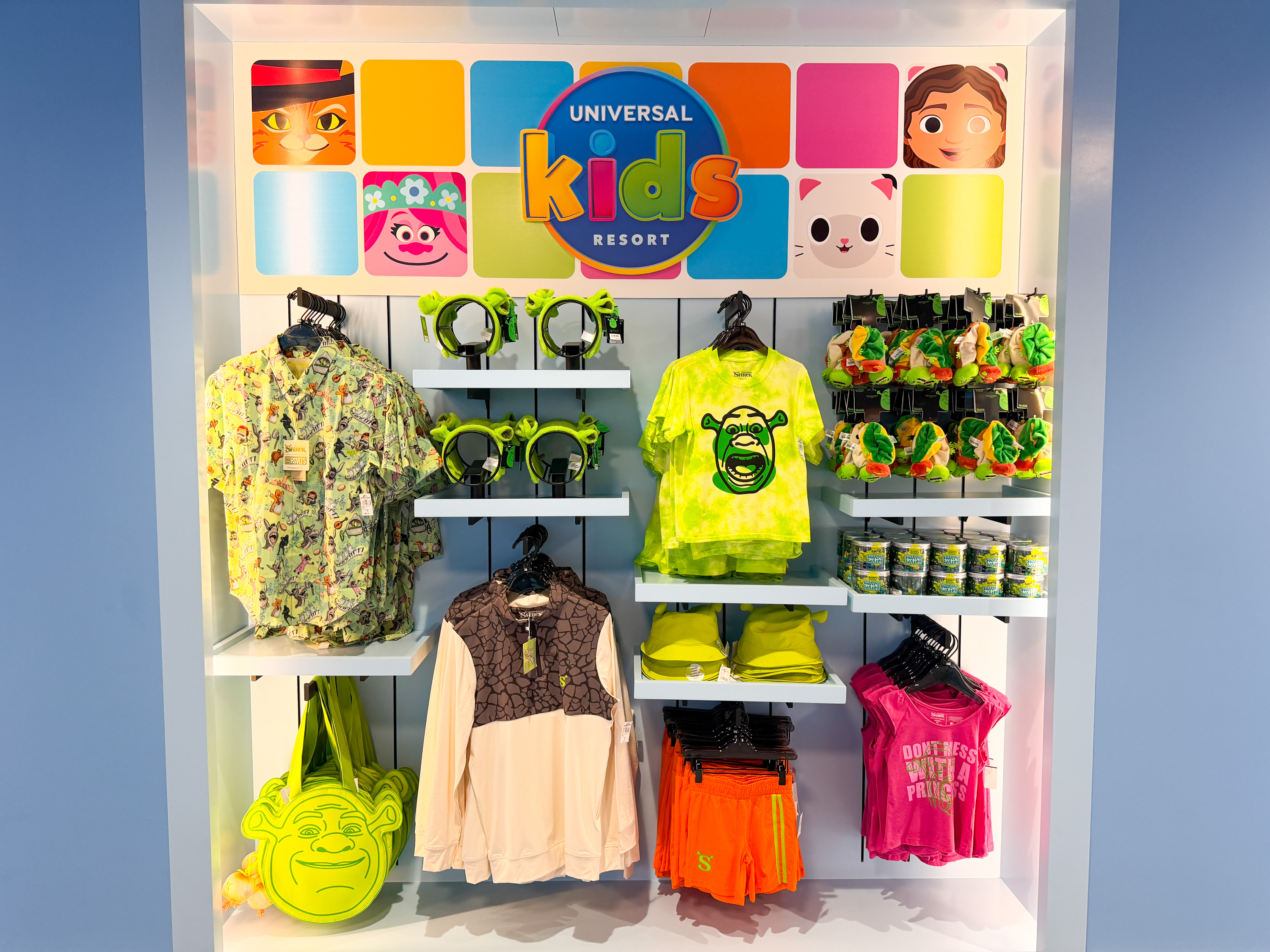 Univeral Kids Resort swag
