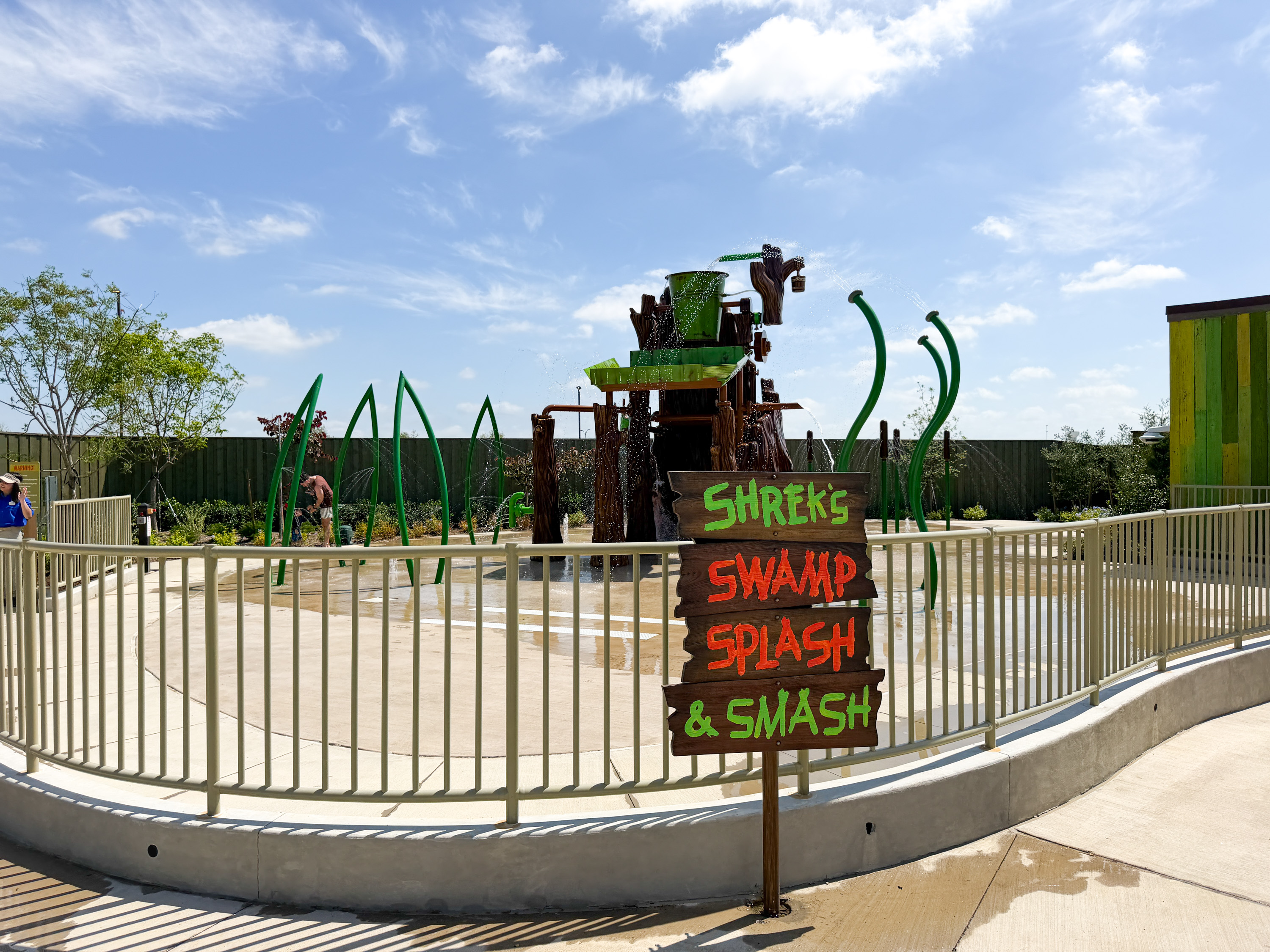 Universal Kids Resort Shreks Swamp Splash