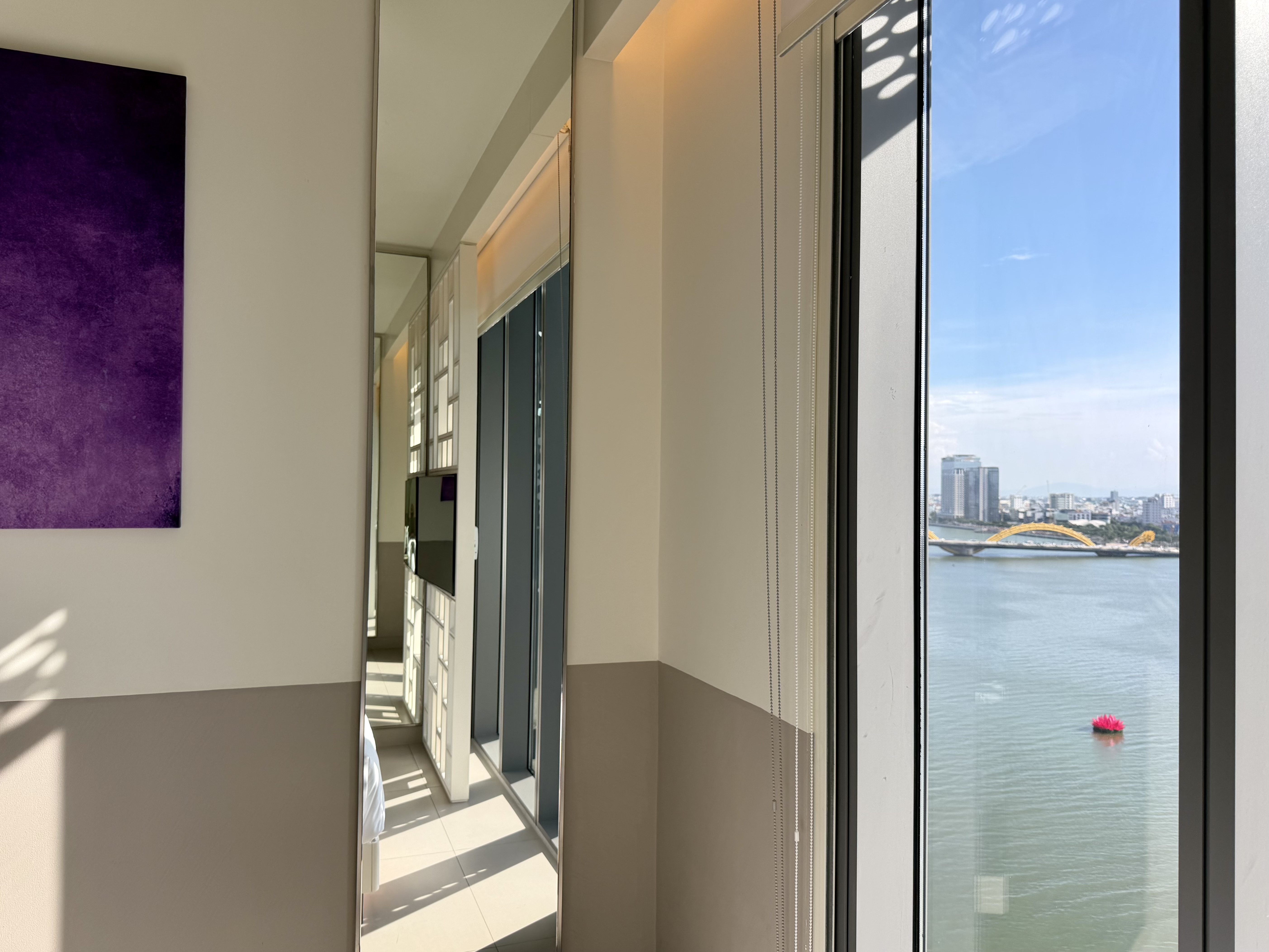 Wink Danang Riverside room full length mirror